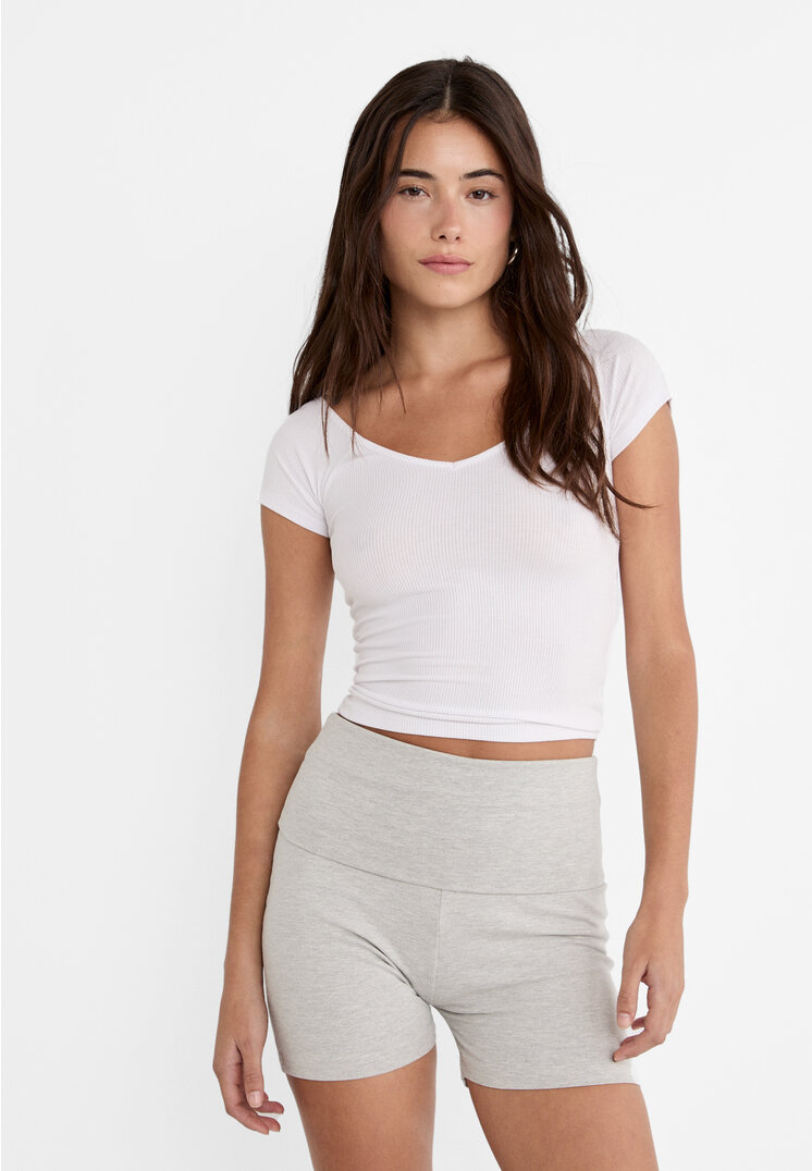 Stradivarius Sportliche Hot Pants mit umgeschlagenem Bund Grau Melange L
Stradivarius Sportliche Hot Pants mit umgeschlagenem Bund Grau Melange L