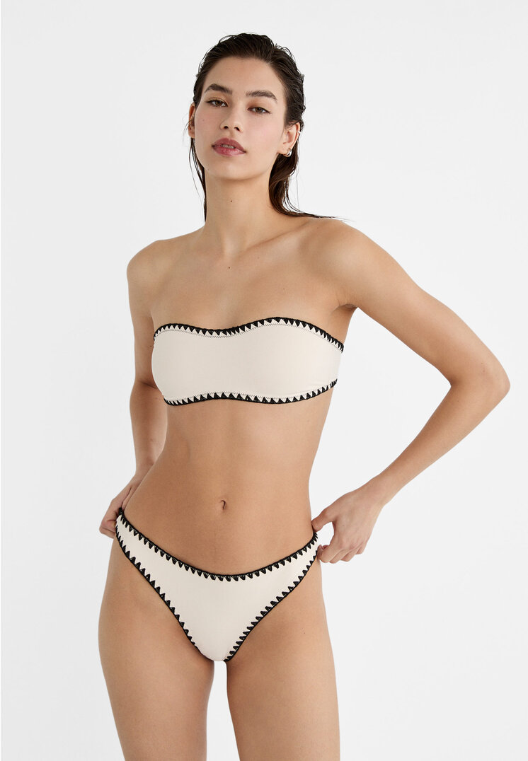 Stradivarius Haftowana góra od bikini typu bandeau Ecru XS
