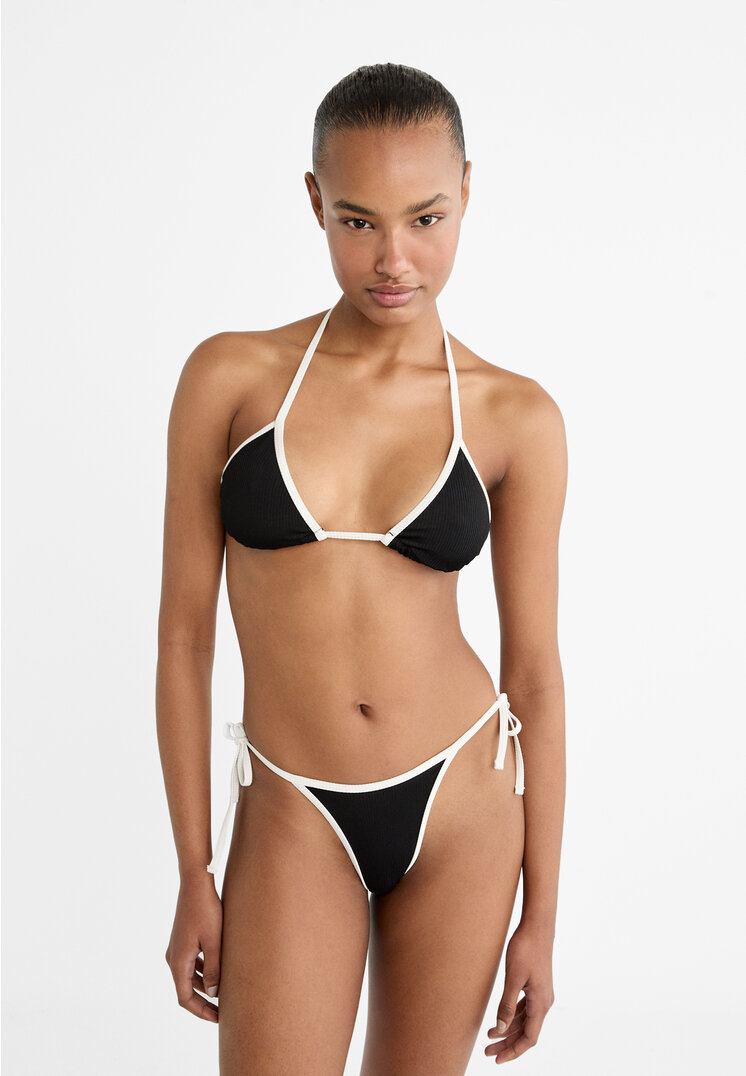 Stradivarius Kontrastowa góra od bikini w kształcie trójkątów z prążkowanej tkaniny Czarny S
Stradivarius Kontrastowa góra od bikini w kształcie trójkątów z prążkowanej tkaniny Czarny S