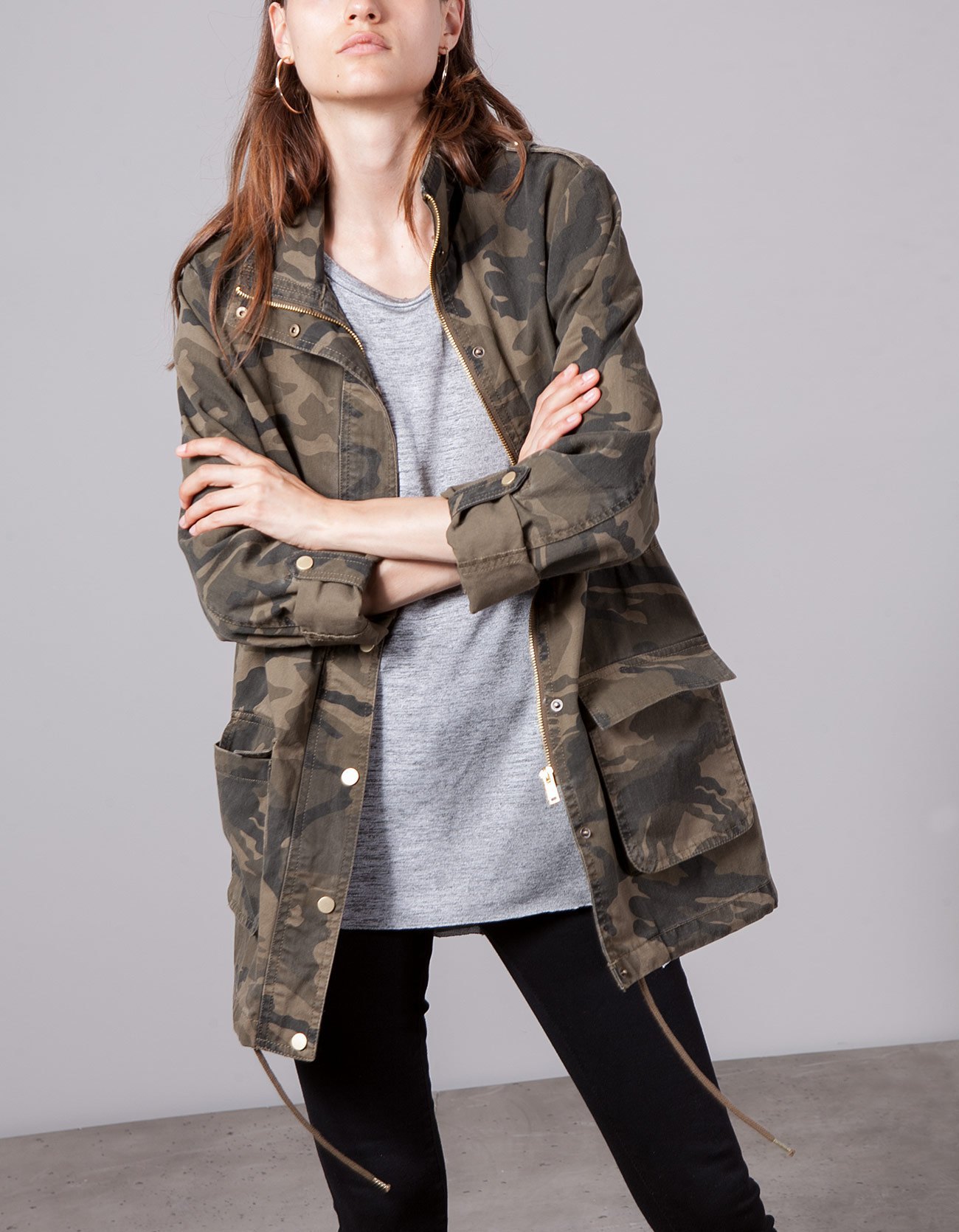 http://static.e-stradivarius.net/5/photos2/2016/I/0/1/p/8037/214/550/8037214550_1_1_1.jpg?t=1474386836178