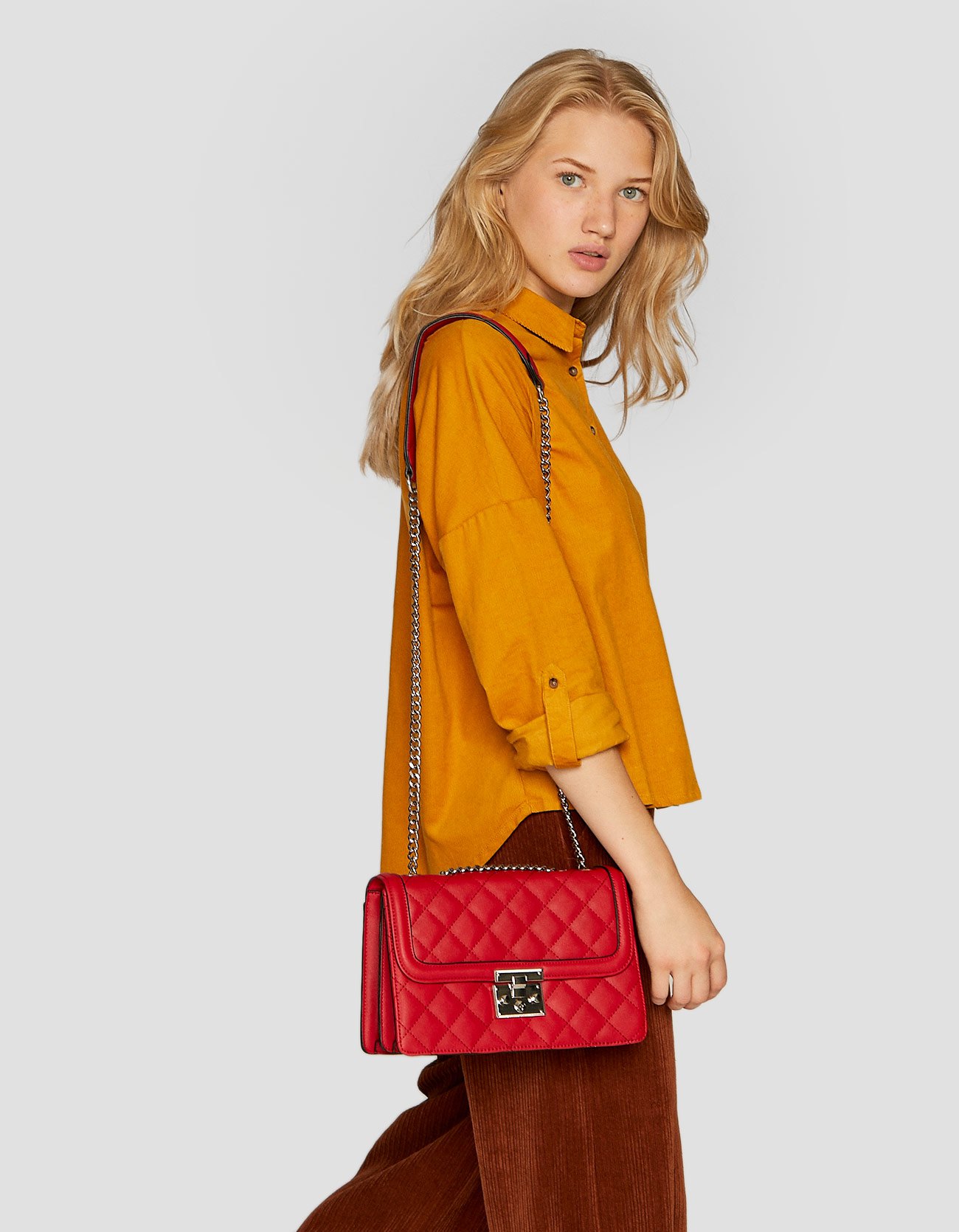 Stradivarius Quilted Crossbody Bag With Chain Strap In Red at £15.99 ...
