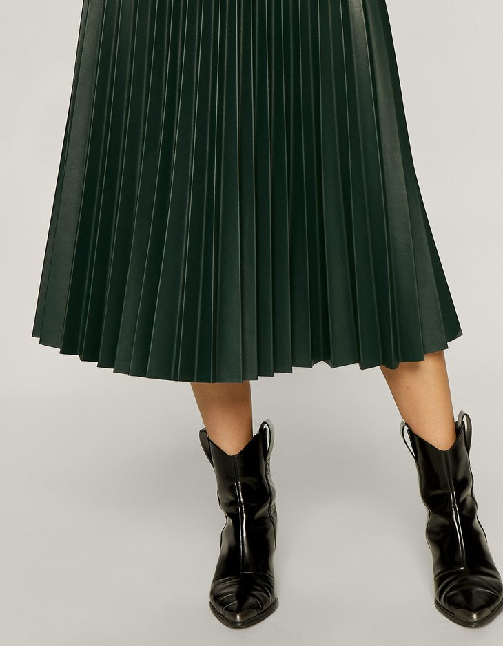 Stradivarius Faux Leather Pleated Skirt In Bottle Green at £29.99 ...