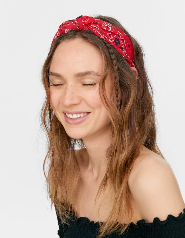 Stradivarius Rigid Haarband Met Paisleyprint Dames Rood stradivarius kopen in de aanbieding