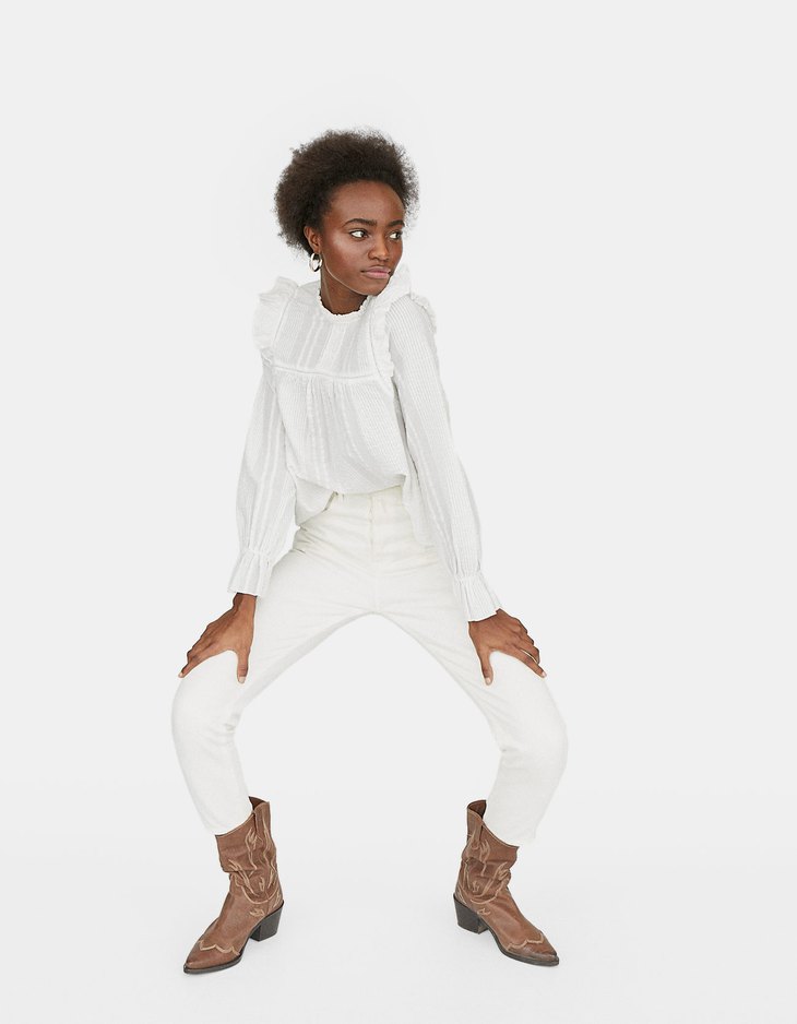 stradivarius mom fit jean in white