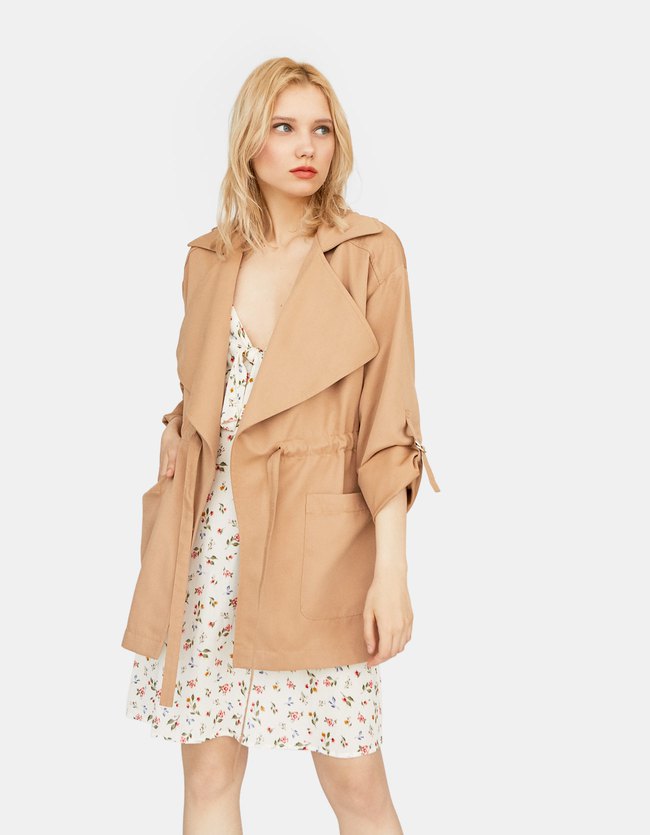 Stradivarius Ruimvallende Korte Trenchcoat Dames Beige Xs stradivarius kopen in de aanbieding Stradivarius Ruimvallende Korte Trenchcoat Dames Beige Xs stradivarius kopen in de aanbieding