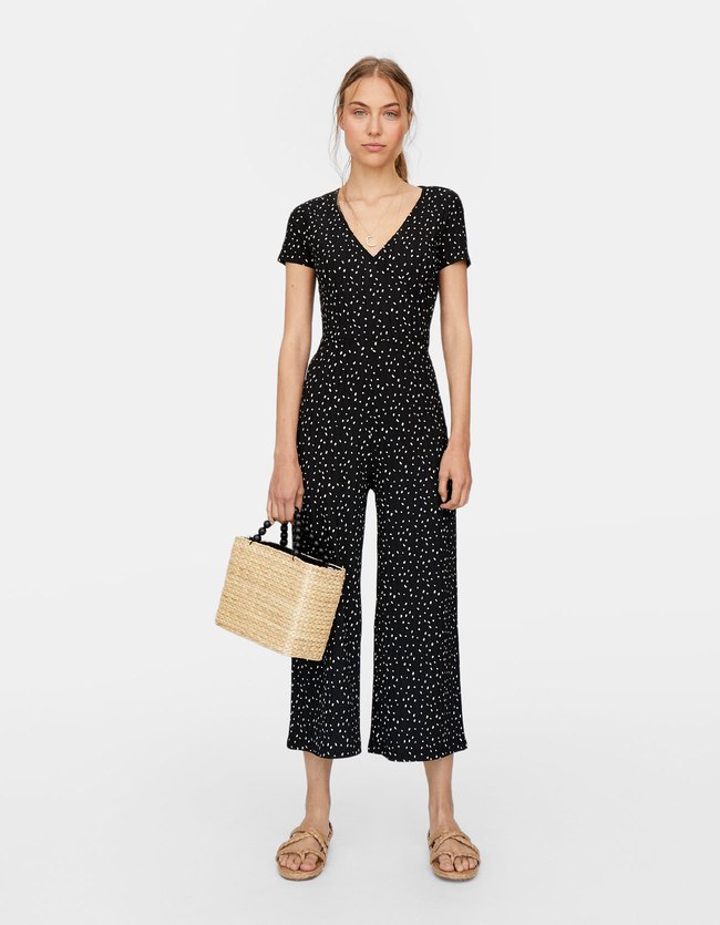 Stradivarius Lange Rib Jumpsuit Met Print En Overslag Dames Ecru stradivarius kopen in de aanbieding