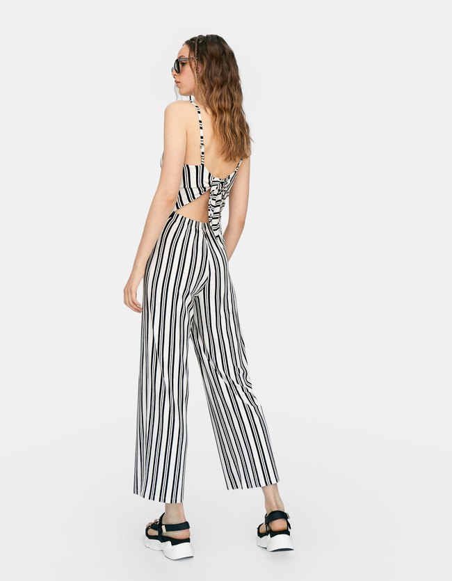Stradivarius Lange Jumpsuit Geknoopt Aan De Achterkant Dames Ecru Xs stradivarius kopen in de aanbieding