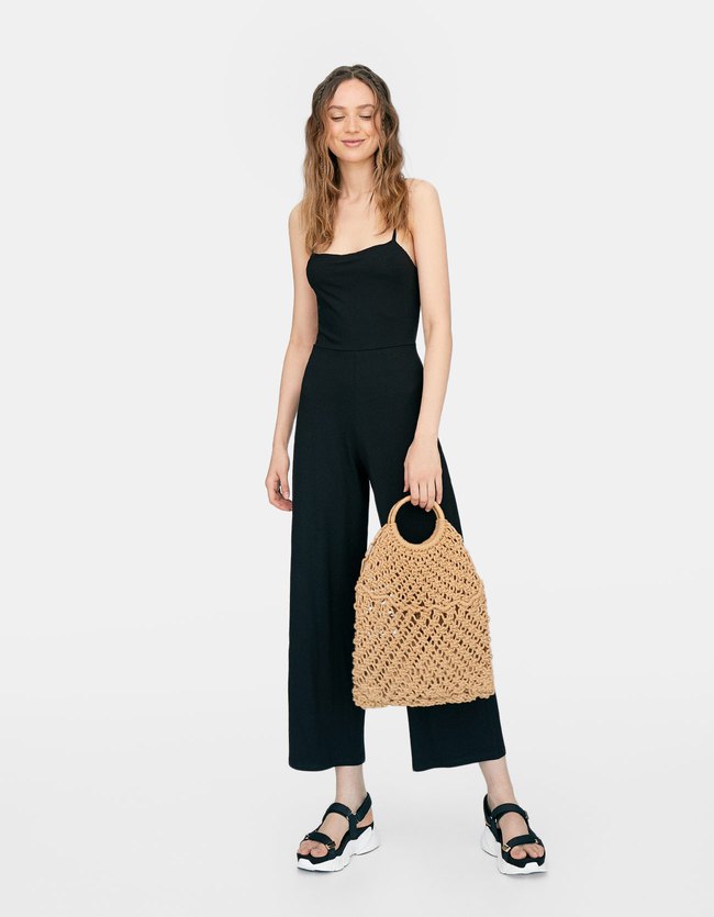 Stradivarius Lange Jumpsuit Geknoopt Aan De Achterkant Dames Zwart stradivarius kopen in de aanbieding