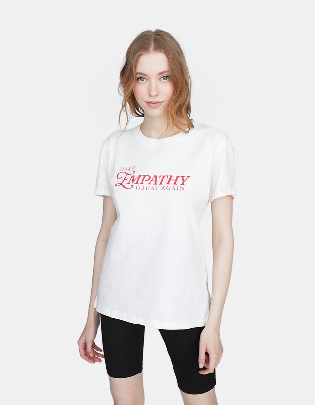 Stradivarius T Shirt Met Print Dames Ecru stradivarius kopen in de aanbieding