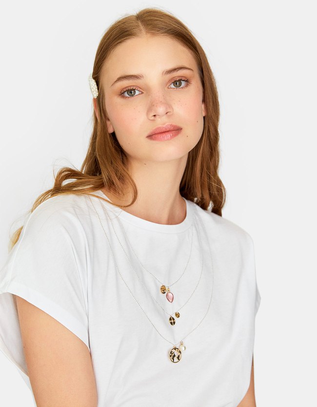 Stradivarius T Shirt Met Ketting Juwelen Dames Wit stradivarius kopen in de aanbieding