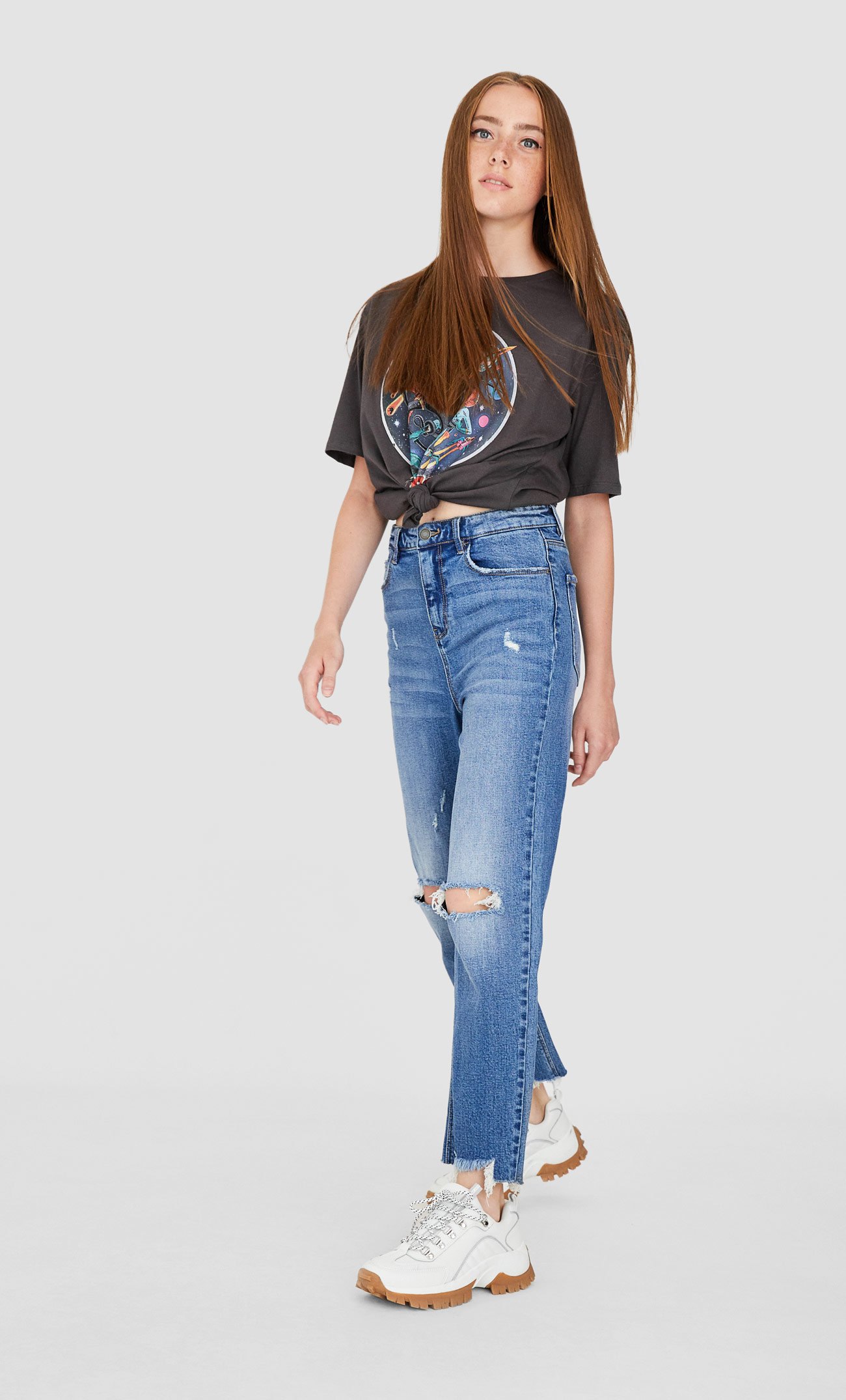 stradivarius ripped mom jeans