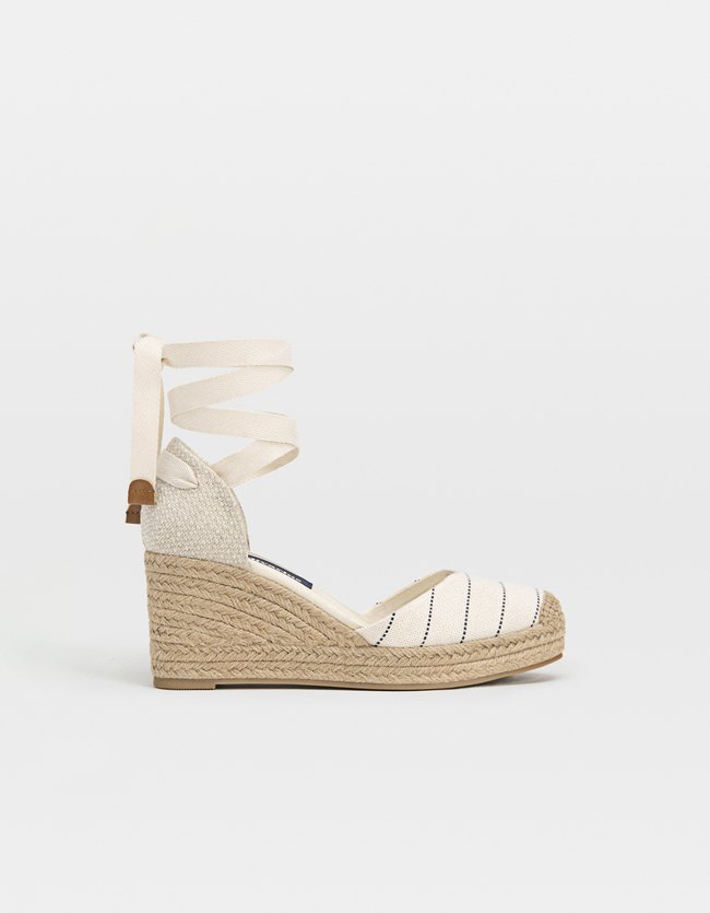 Stradivarius Join Life Sleehak Espadrille Dames Naturel 36 stradivarius kopen in de aanbieding Stradivarius Join Life Sleehak Espadrille Dames Naturel 36 stradivarius kopen in de aanbieding
