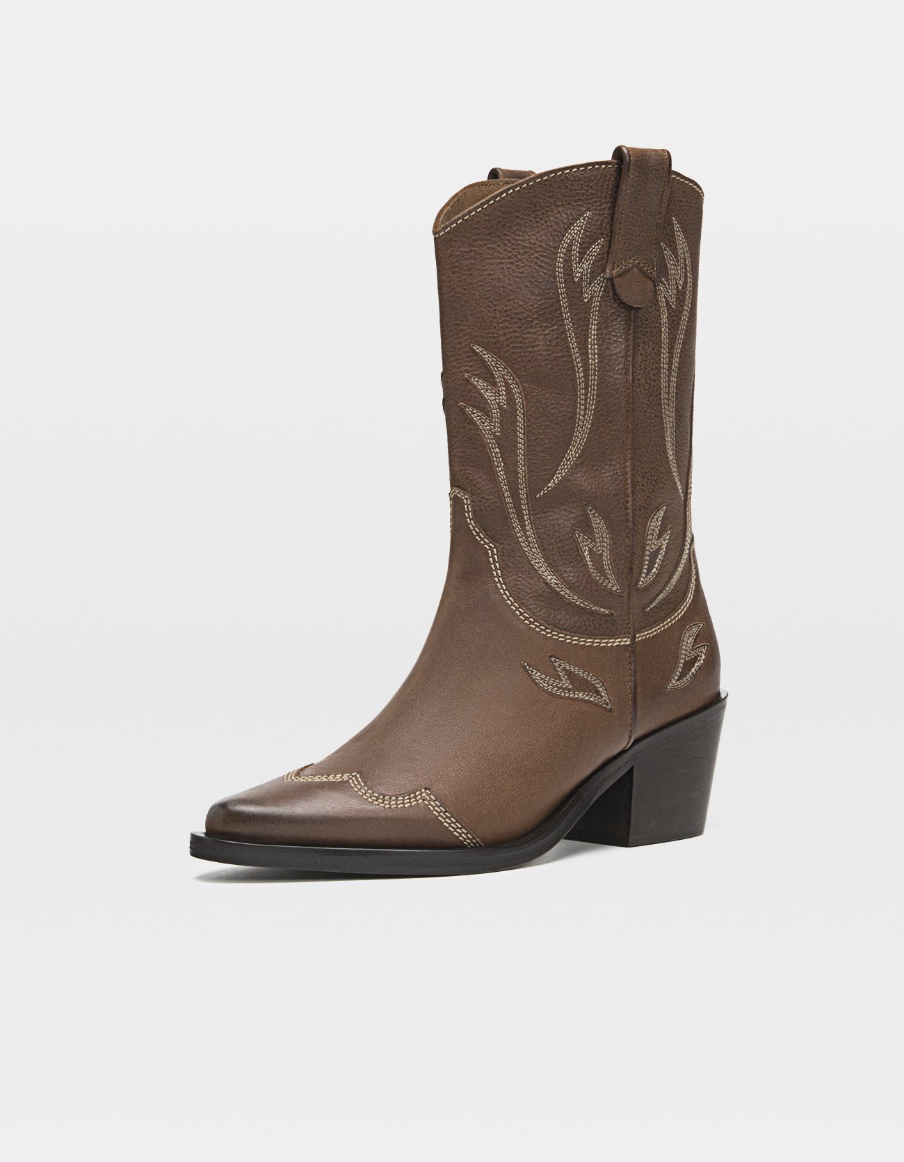 Botas cowboy hotsell stradivarius 2019