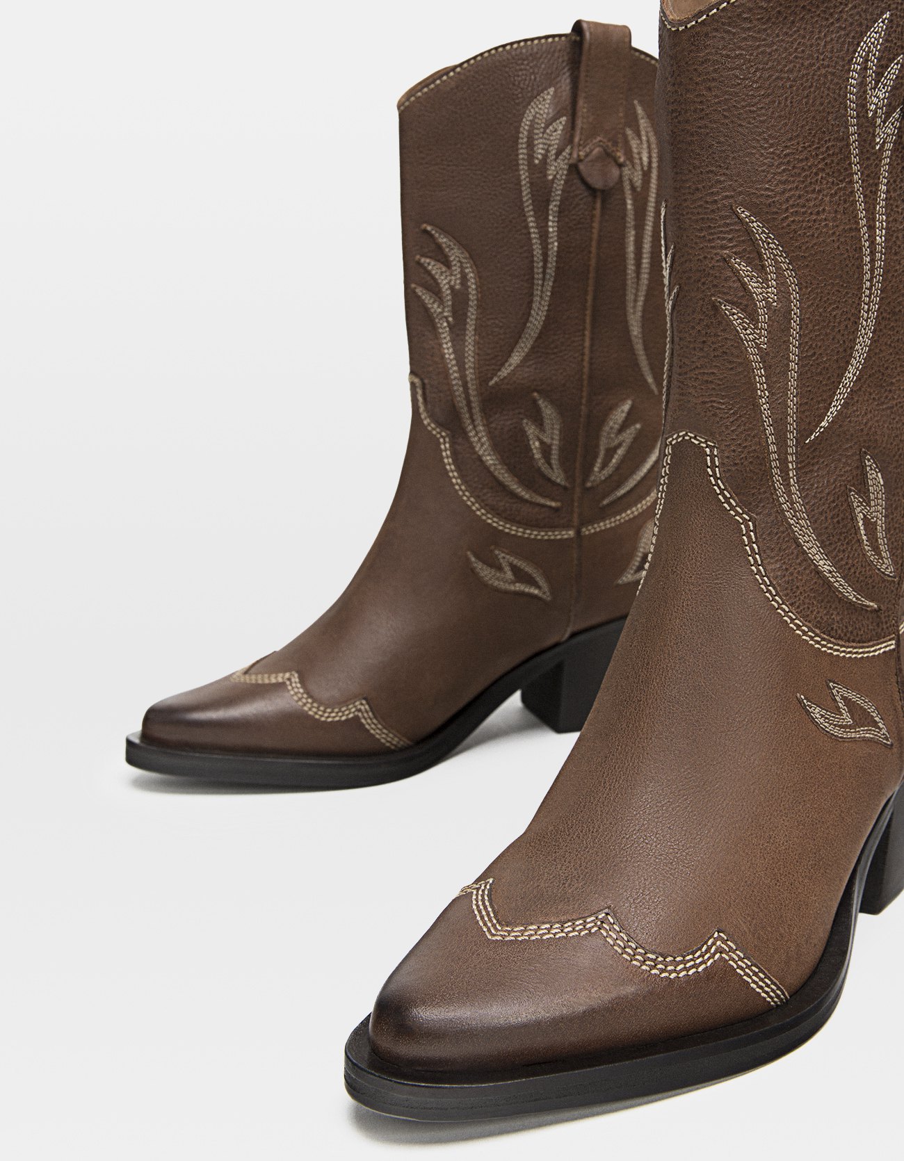 stradivarius cowboy boots