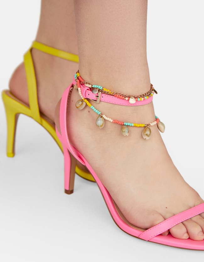 Stradivarius Set Van 3 Veelkleurige Enkelbandjes Dames Geel stradivarius kopen in de aanbieding