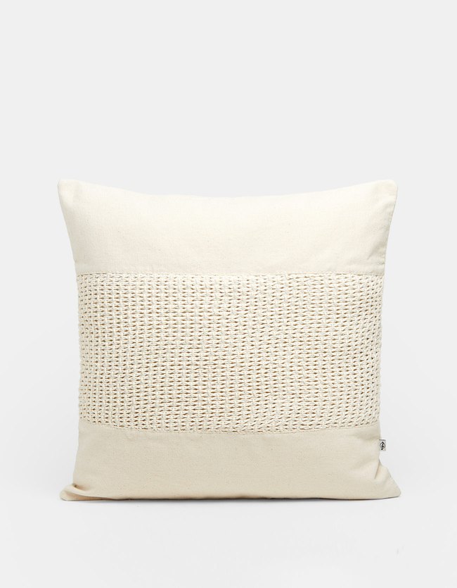 Stradivarius Kussenhoes Met Macrame Dames Beige 64 stradivarius kopen in de aanbieding