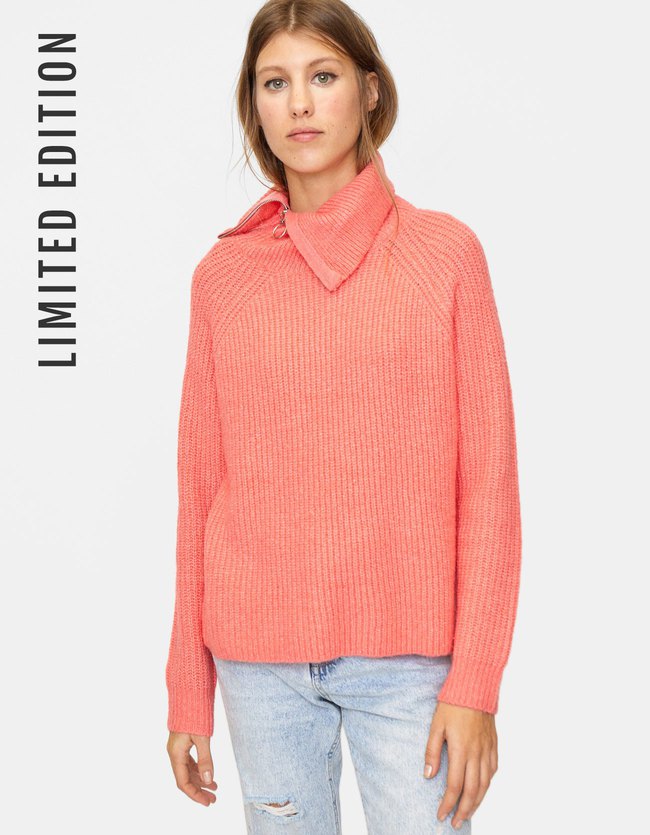 Stradivarius Trui Met Hoge Ritskraag Limited Edition Dames Kauwgumroze stradivarius kopen in de aanbieding