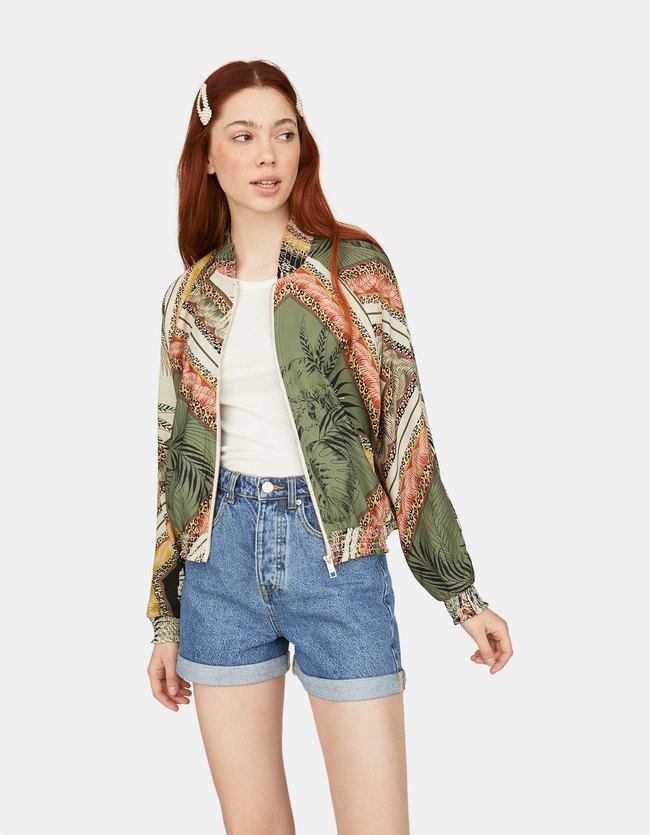 Stradivarius Ruim Soepelvallend Printjack Dames Kaki stradivarius kopen in de aanbieding