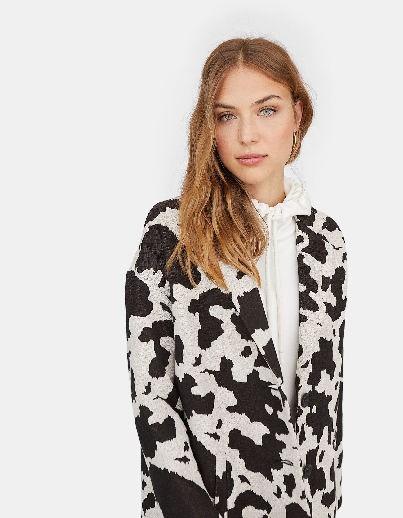 stradivarius leopard print coat