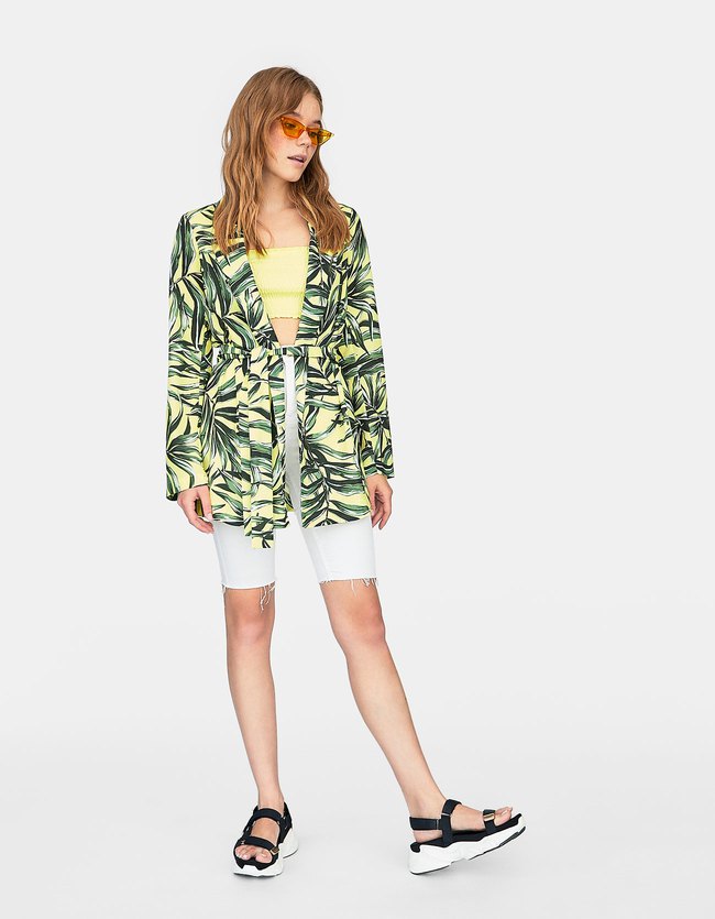 Stradivarius Lange Fluid Printblazer Dames Geel stradivarius kopen in de aanbieding