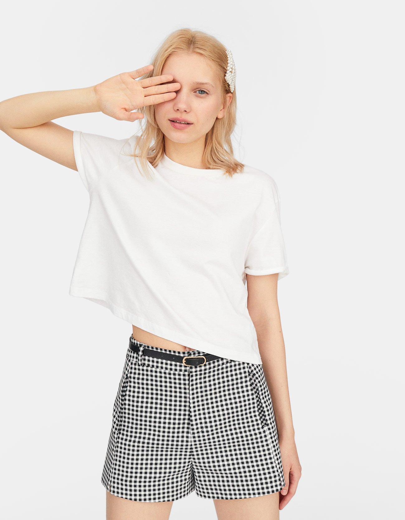 Stradivarius Cropped T-shirt at £5.99 | love the brands