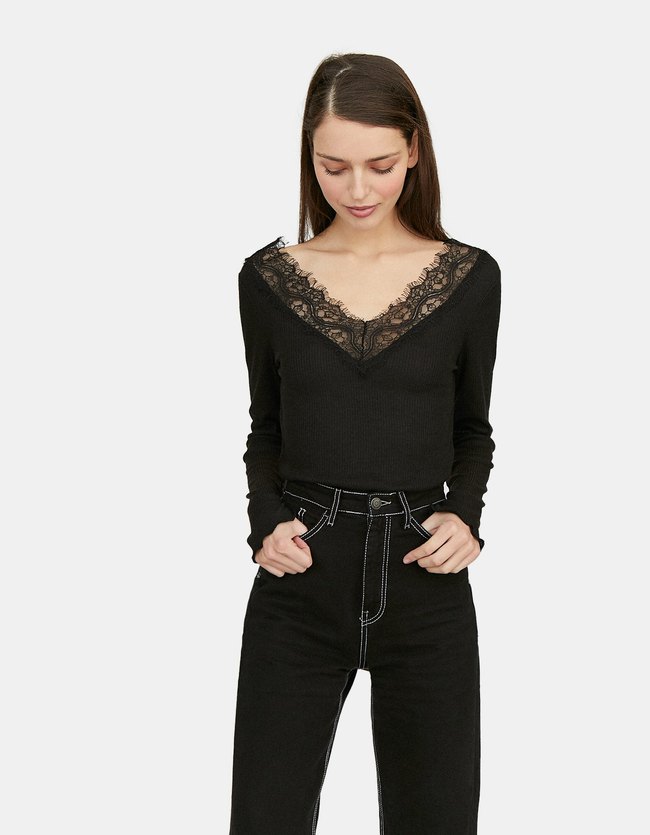 Stradivarius Ribtricot T Shirt Met Kant Langs De Hals Dames Zwart stradivarius kopen in de aanbieding