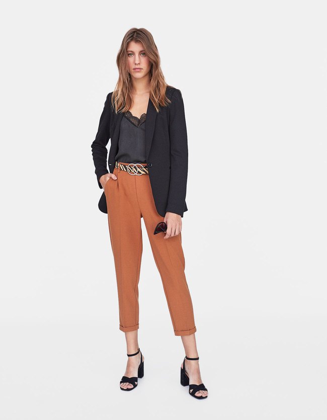 Stradivarius Tailored Slim Fit Broek Dames Karamel Xs stradivarius kopen in de aanbieding Stradivarius Tailored Slim Fit Broek Dames Karamel Xs stradivarius kopen in de aanbieding
