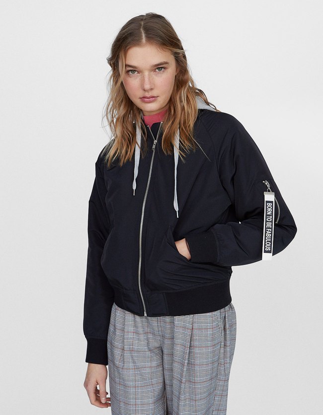 Stradivarius Bomber Met Capuchon Dames Zwart Xs stradivarius kopen in de aanbieding Stradivarius Bomber Met Capuchon Dames Zwart Xs stradivarius kopen in de aanbieding