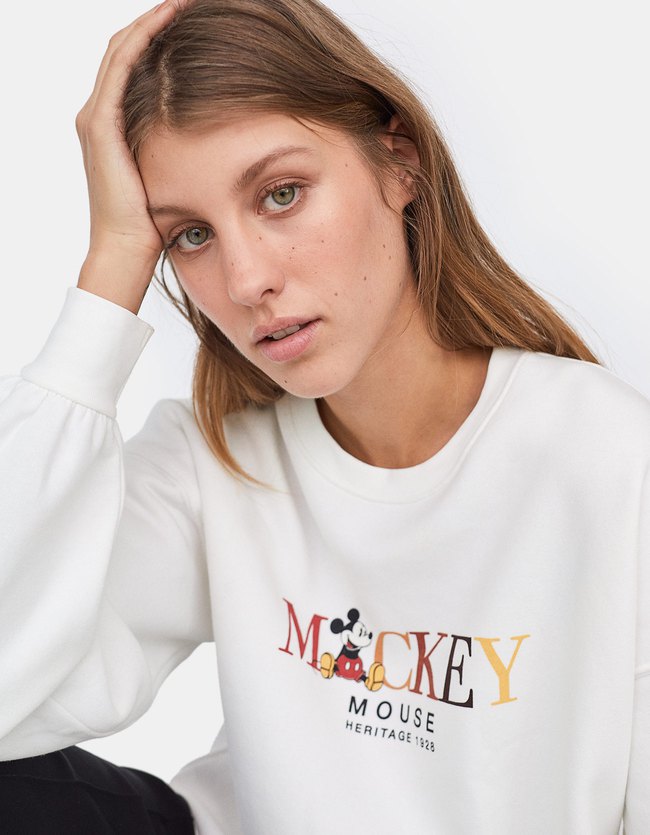 Stradivarius Sweatshirt Mickey Mouse Dames Transparant stradivarius kopen in de aanbieding Stradivarius Sweatshirt Mickey Mouse Dames Transparant stradivarius kopen in de aanbieding