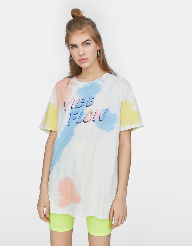 Stradivarius Oversized Tie Dye T Shirt Met Tekst Dames Wit stradivarius kopen in de aanbieding