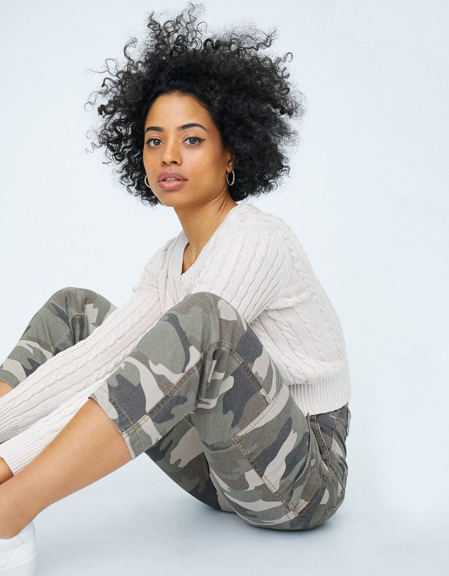 Stradivarius Cargobroek Camouflage Dames Kaki 38 stradivarius kopen in de aanbieding Stradivarius Cargobroek Camouflage Dames Kaki 38 stradivarius kopen in de aanbieding