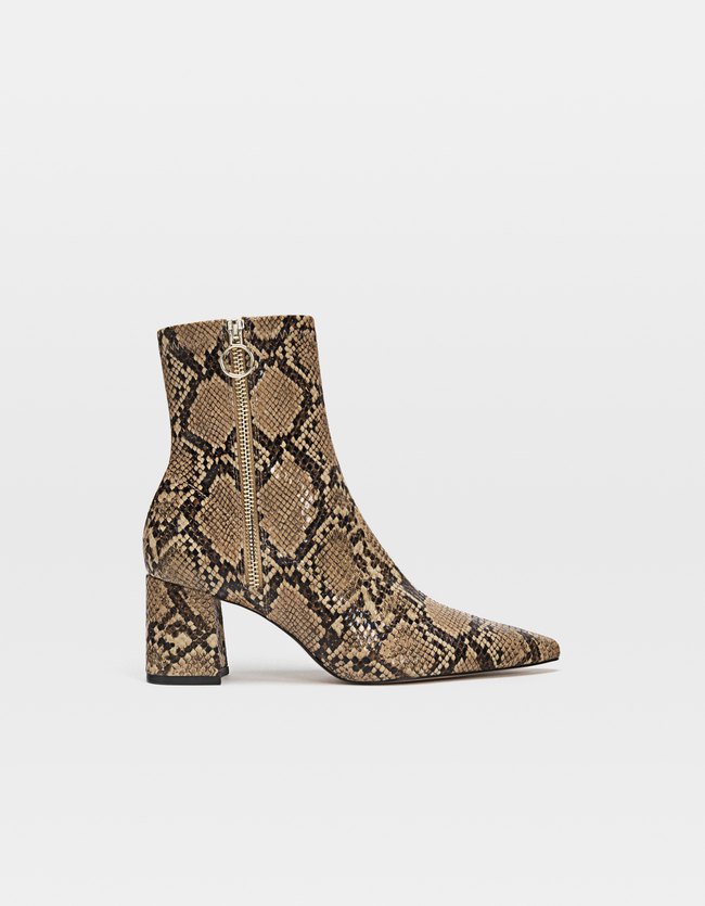 Stradivarius Gehakt Laarsje Met Animalprint Dames Zand 36 stradivarius kopen in de aanbieding Stradivarius Gehakt Laarsje Met Animalprint Dames Zand 36 stradivarius kopen in de aanbieding