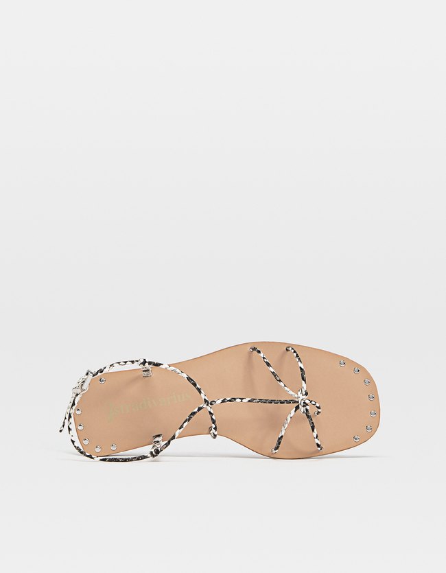 Stradivarius Platte Sandalen Met Bandjes Animalprint Dames Parelgrijs 40 stradivarius kopen in de aanbieding Stradivarius Platte Sandalen Met Bandjes Animalprint Dames Parelgrijs 40 stradivarius kopen in de aanbieding