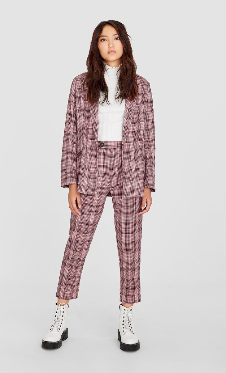 Pantaloni Carrot Fit A Quadri Pantaloni Da Donna Stradivarius Italia