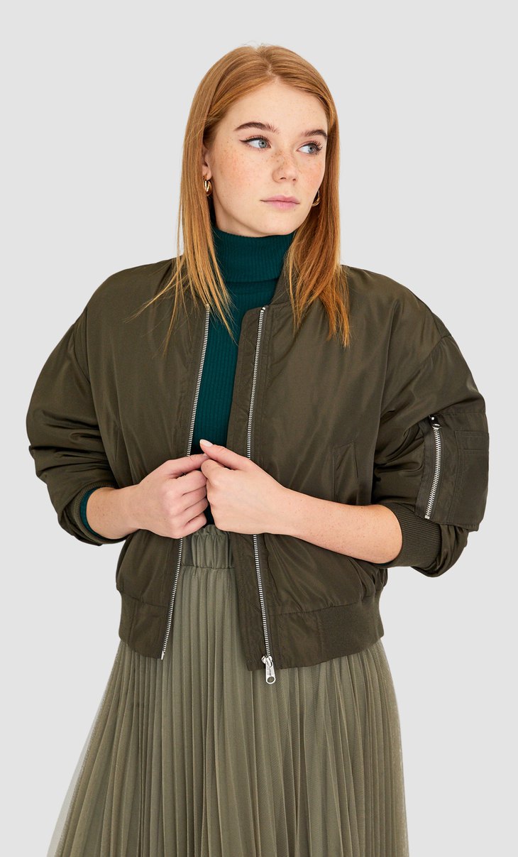 Mpoyfan Bomber Poykamisa Kai Mployzes Gynaikeia Stradivarius