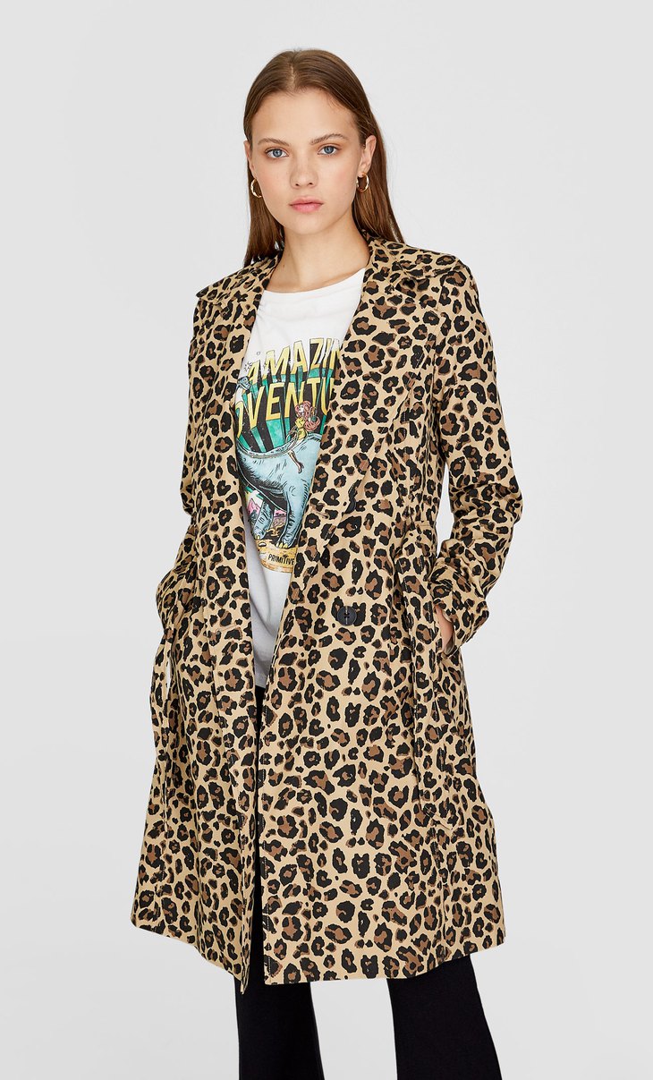 stradivarius leopard print coat