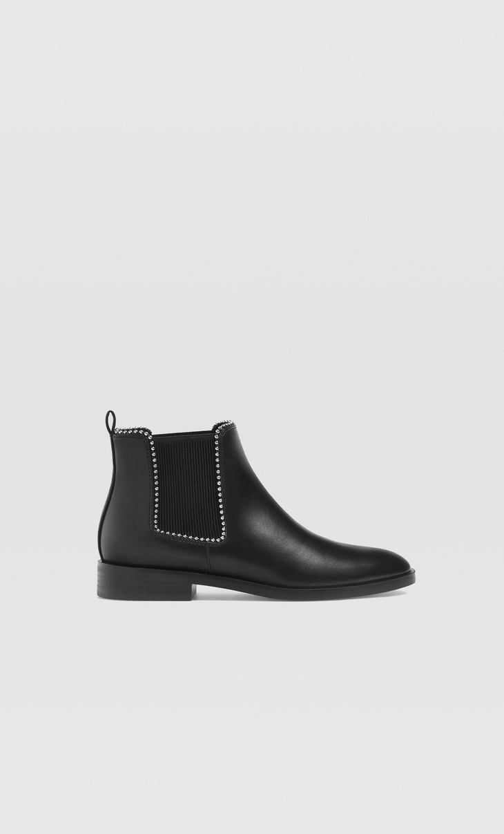 flat studded chelsea boots