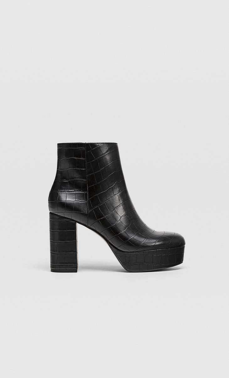 Flache Schuhe &High Heels für Damen Herbst Winter Schwarze Plateau Stiefel 2019 mit Reißverschluss und