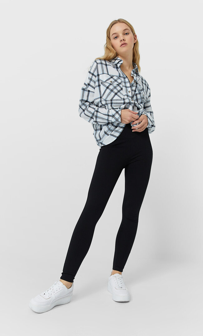 Pantaloni Da Donna Moda Primavera 2021 Stradivarius Italia