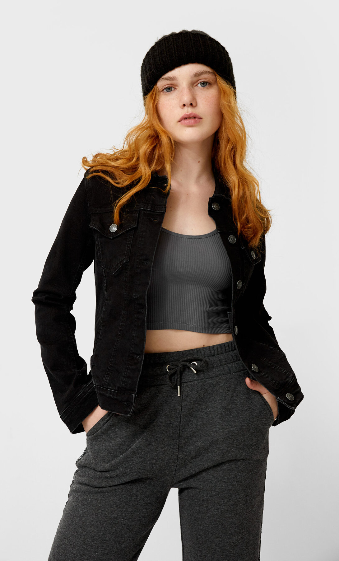 Stradivarius: chaquetas de lo más elegantes por menos de 30 euros 1 Moncloa 1737556709 2 1 2 Moncloa