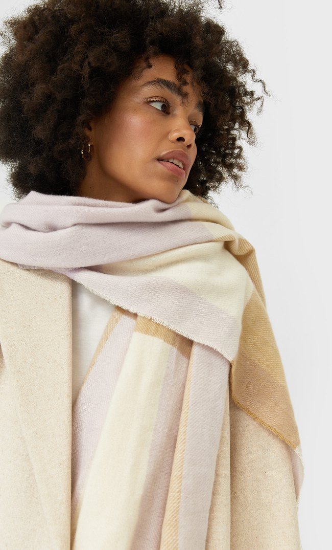 stradivarius echarpe