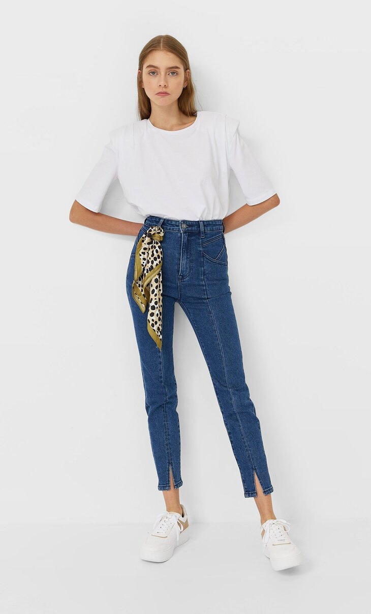 skinny fit mom jeans