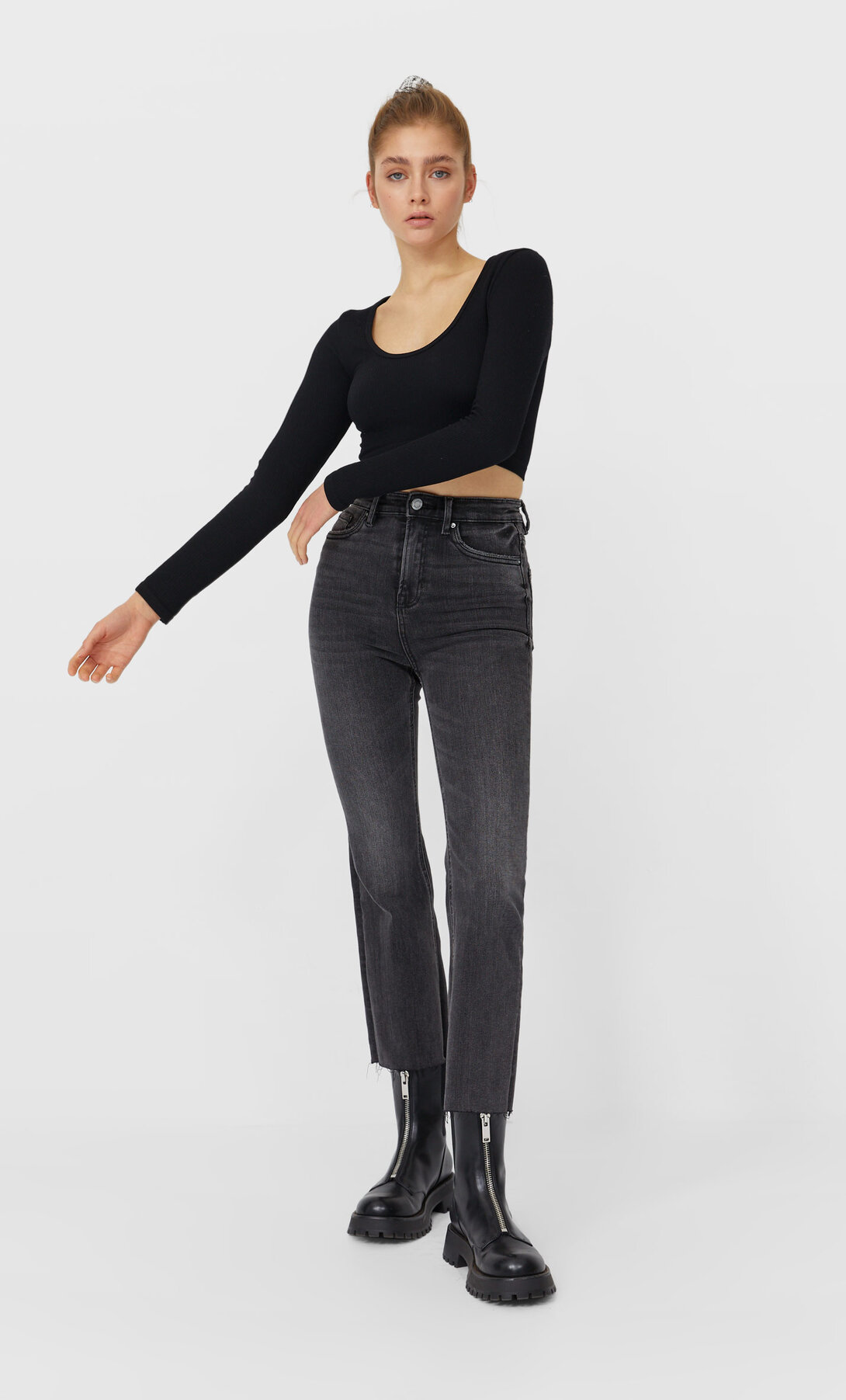 cropped flare jeans stradivarius