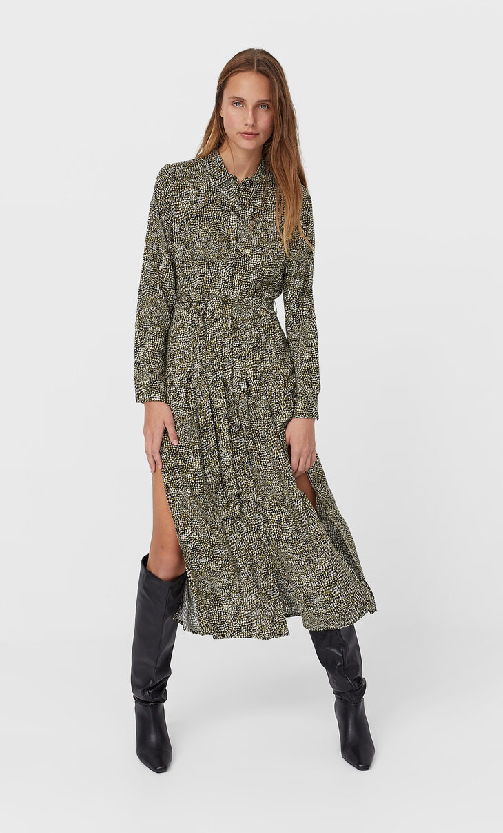 vestido camiseiro stradivarius