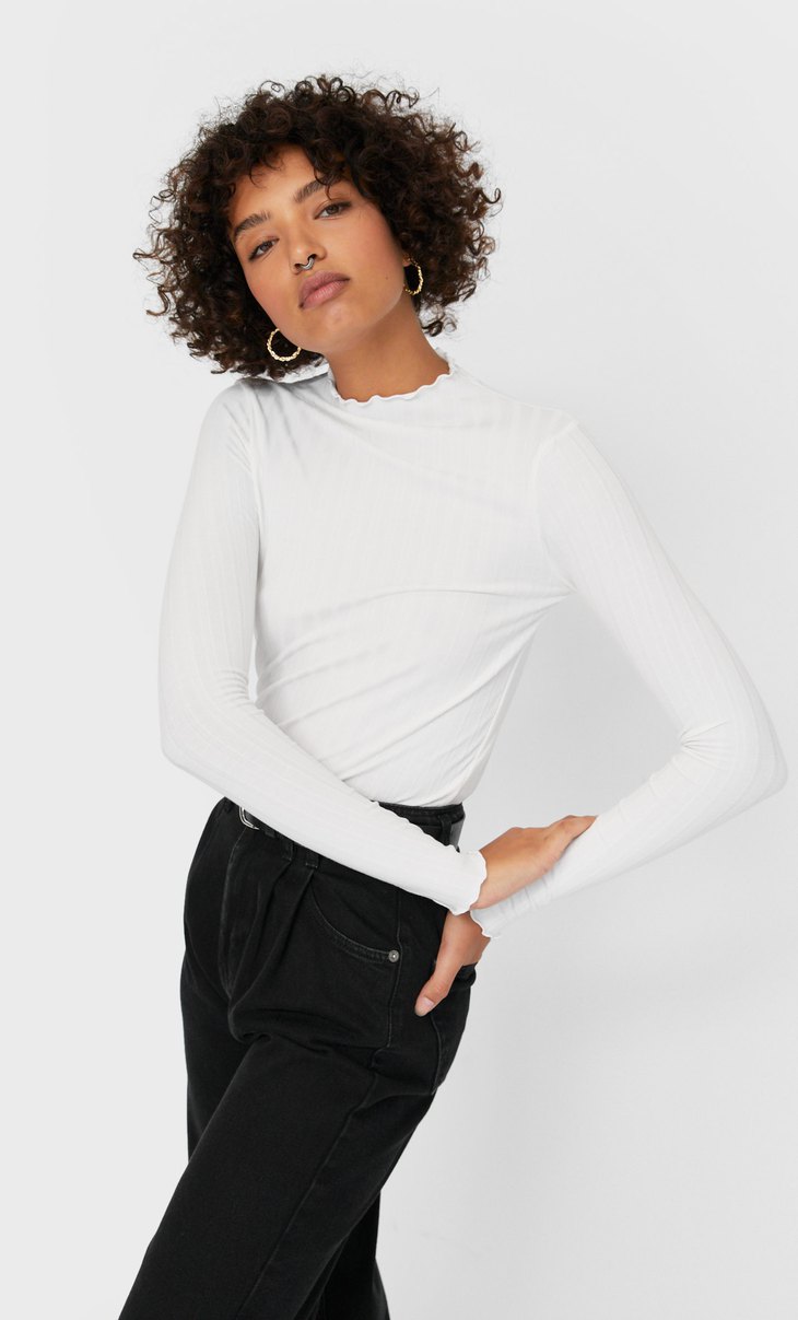 T Shirts For Women Winter Fashion 2020 Stradivarius United Kingdom