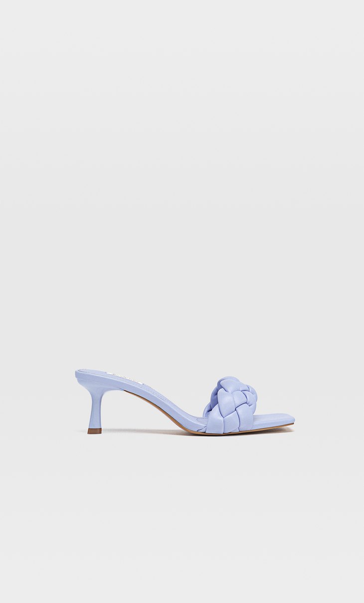 Heeled Sandals With Padded Braid Detail Women S Dress To Go Nowhere Stradivarius Belarus Shoes for women for keeping up with the latest spring 2021 fashion trends. stradivarius