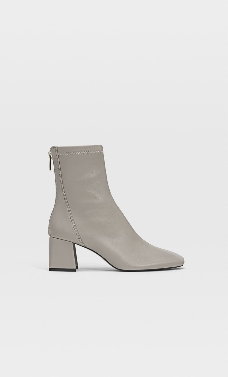 stradivarius botins