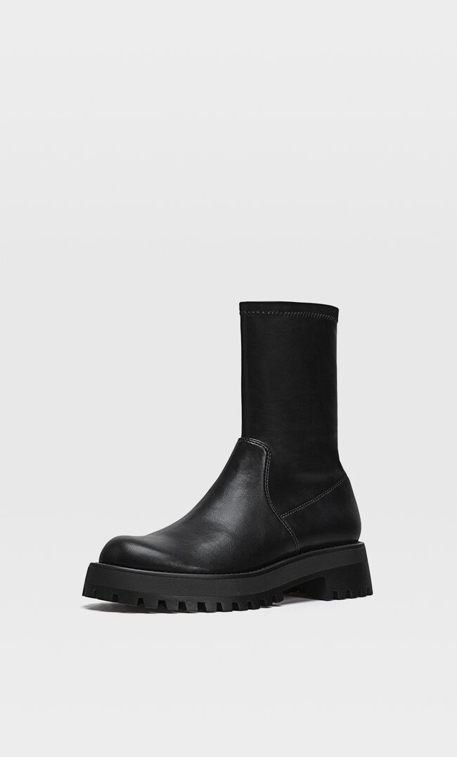 stradivarius chelsea boots