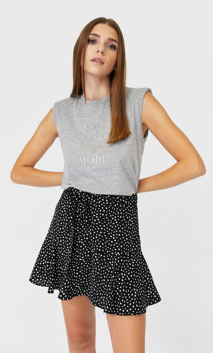 Foystes Gynaikeia Moda Anoi3hs 2020 Stradivarius Greek