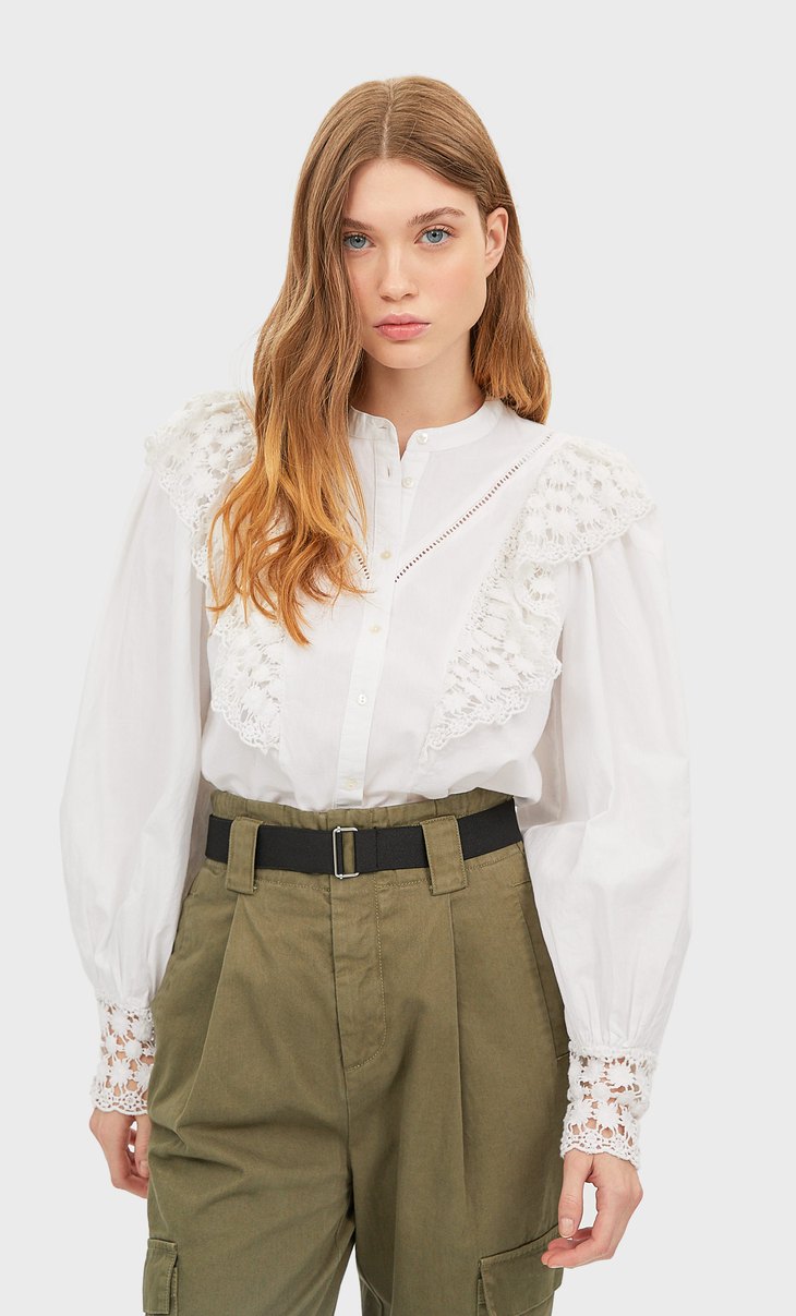 blusa blanca stradivarius